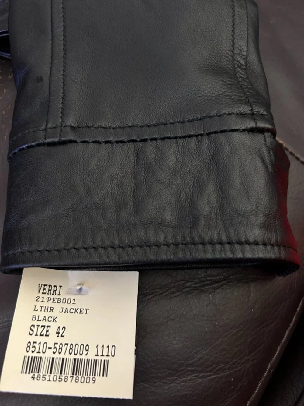 Brand: Verri Milano, Size: US 42 / EU 52 (Men's Medium), Color: Classic Black
